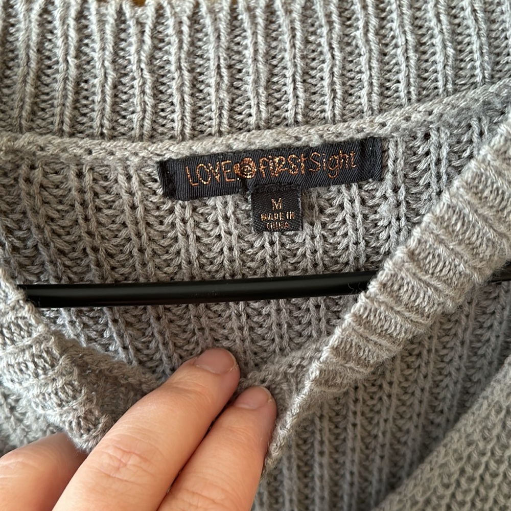 Destructed sweater - Picture 5 of 6